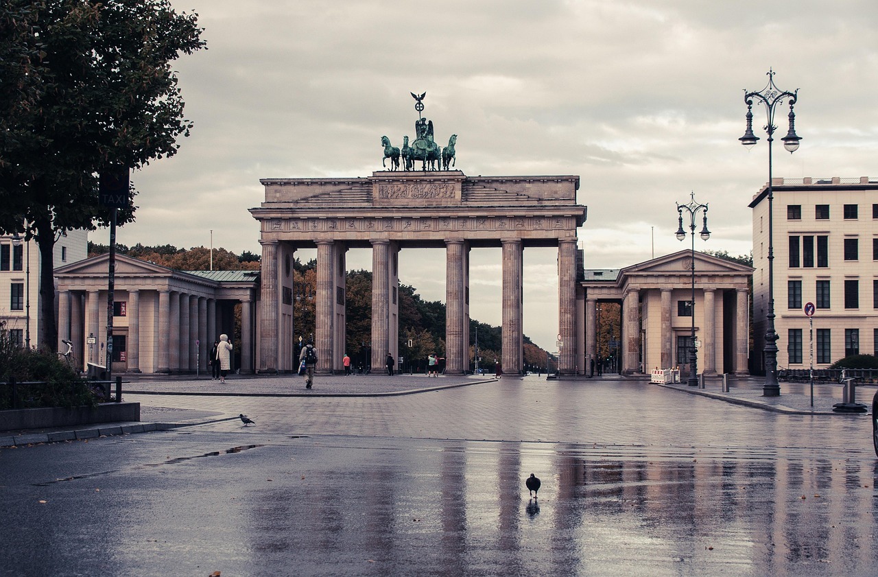 brandenburg-gate-7570577_1280 Berlin – Image 1